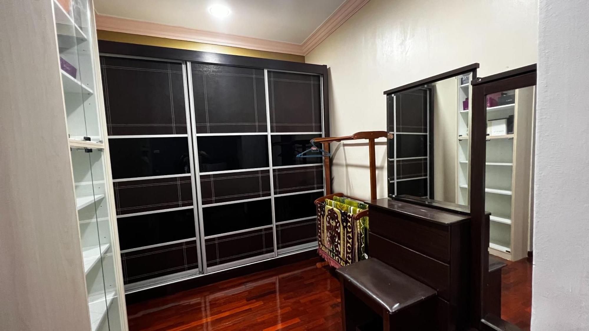 Yb Guest House 4 Bilik 5 Katil Chukai Exterior foto