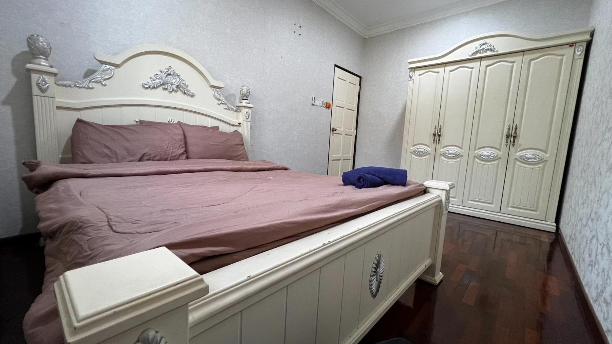 Yb Guest House 4 Bilik 5 Katil Chukai Exterior foto