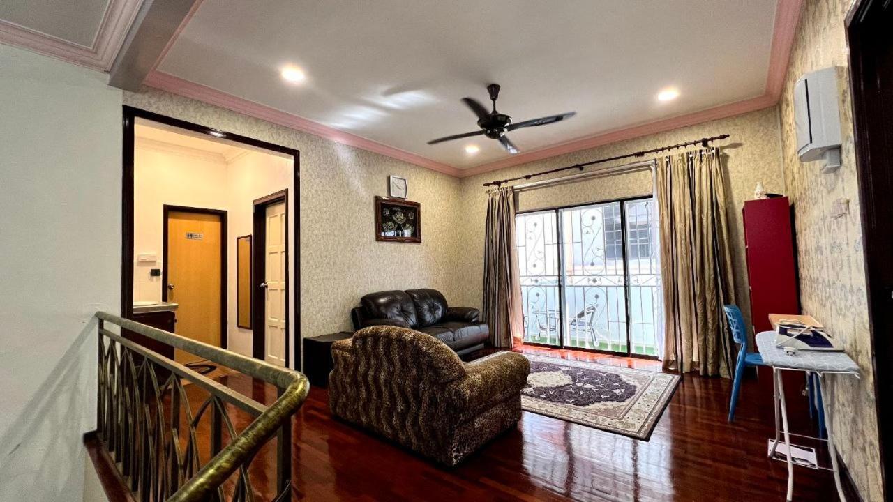 Yb Guest House 4 Bilik 5 Katil Chukai Exterior foto