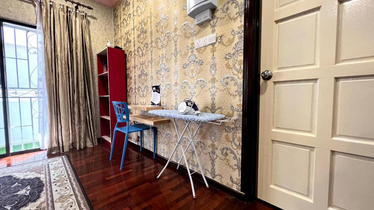 Yb Guest House 4 Bilik 5 Katil Chukai Exterior foto